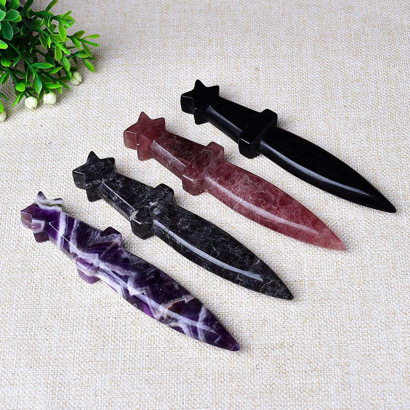 Natural Crystal Carved Witch's - огляд і ціна Essential Gardening Tools