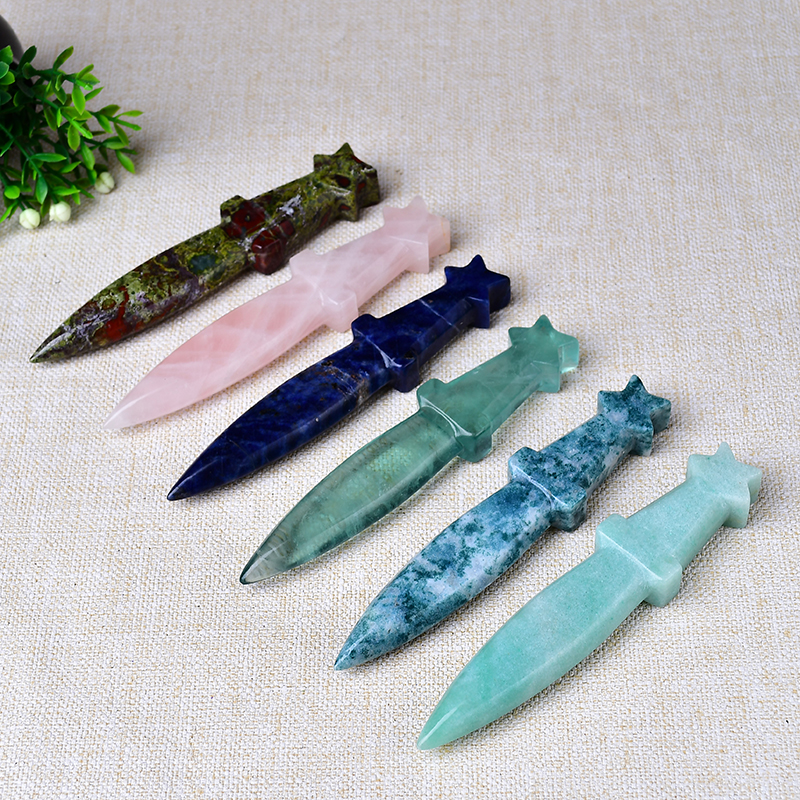 Natural Crystal Carved Witch's - огляд і ціна Essential Gardening Tools
